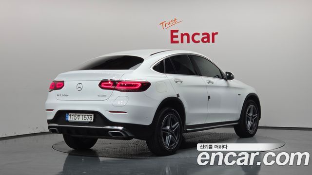 Mercedes-Benz GLC-Class 2021 — photo 2