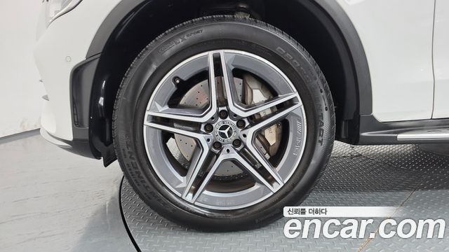 Mercedes-Benz GLC-Class 2021 — photo 5