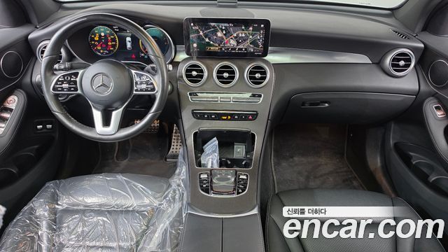 Mercedes-Benz GLC-Class 2021 — photo 10