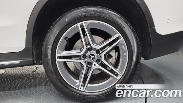 Mercedes-Benz GLC-Class 2021 — photo 7