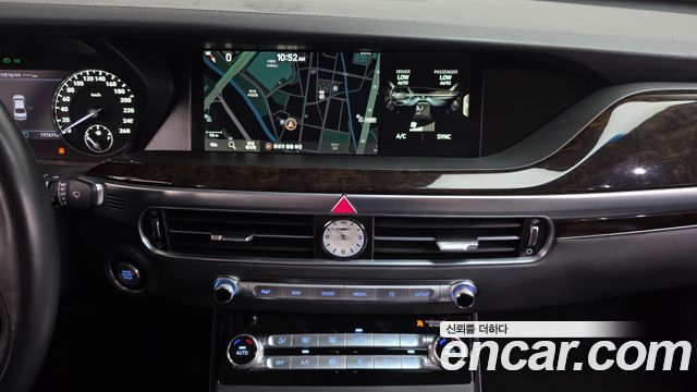 Genesis G90 2019 — photo 13