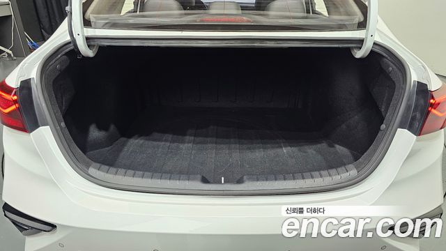 Kia K3 2019 — photo 14