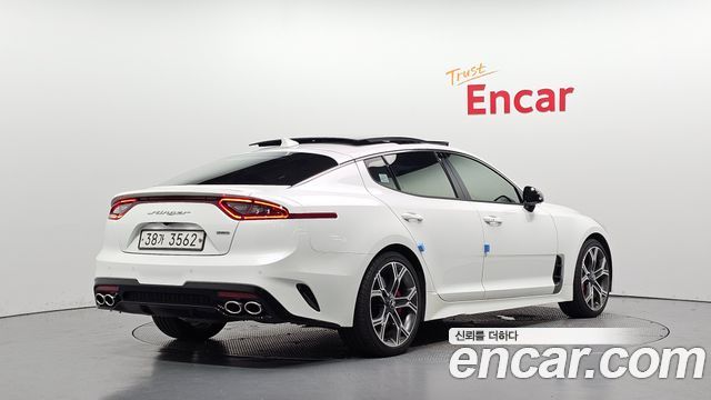 Kia Stinger 2019 — photo 2