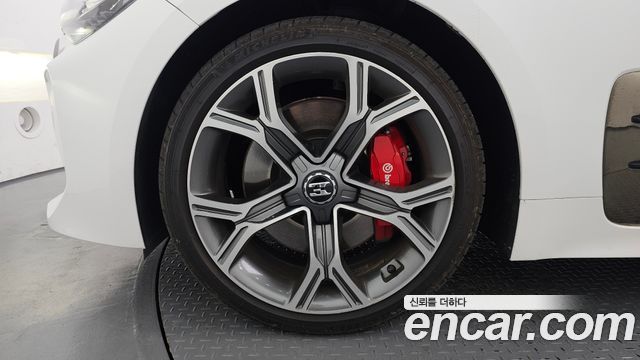 Kia Stinger 2019 — photo 5
