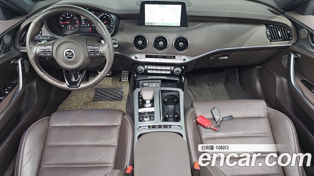 Kia Stinger 2019 — photo 10