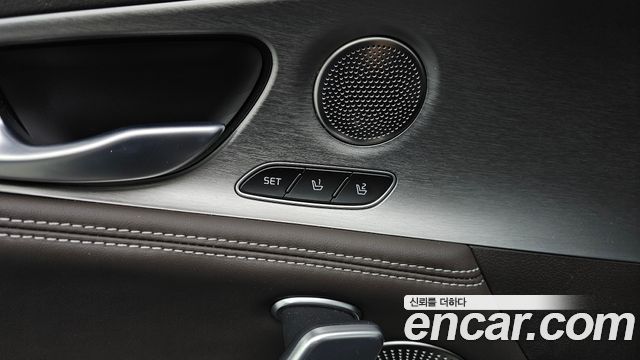 Kia Stinger 2019 — photo 24