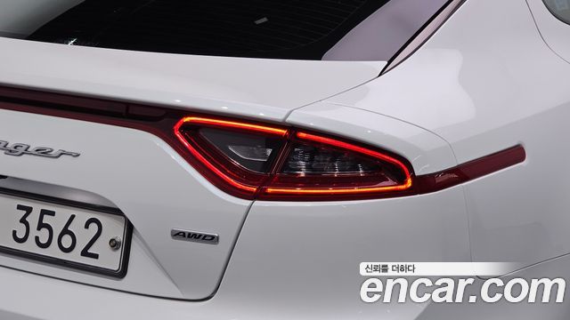 Kia Stinger 2019 — photo 9