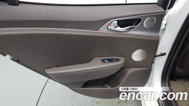 Kia Stinger 2019 — photo 15