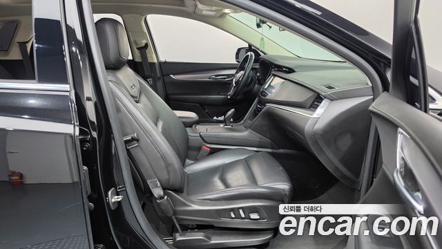 Cadillac XT5 2019 — photo 16