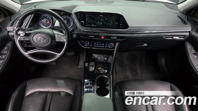 Hyundai Sonata 2022 — photo 10
