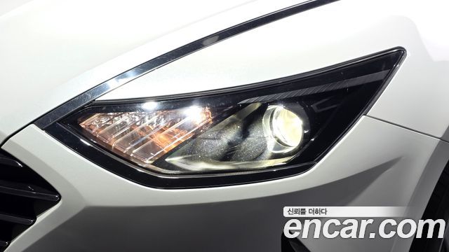 Hyundai Sonata 2022 — photo 8