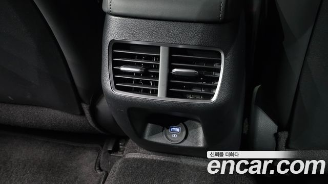 Hyundai Sonata 2022 — photo 32