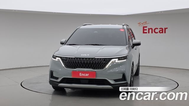 Kia Canival 2023 — photo 3