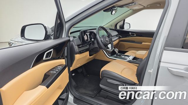 Kia Canival 2023 — photo 10