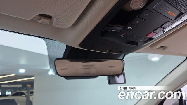 Kia Canival 2023 — photo 18