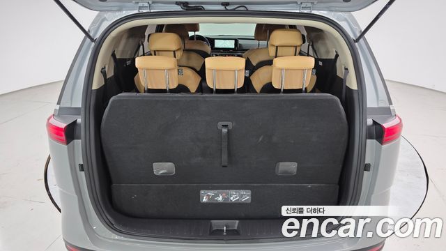 Kia Canival 2023 — photo 20