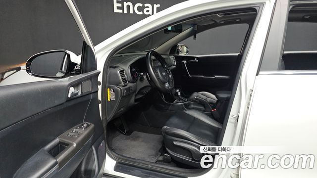 Kia Sportage 2016 — photo 13