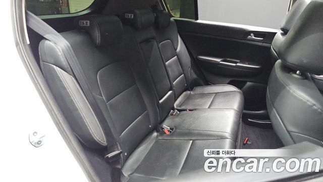 Kia Sportage 2016 — photo 23