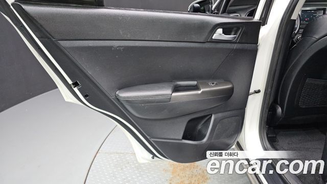 Kia Sportage 2016 — photo 15