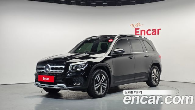 Mercedes-Benz GLB-Class 2021 — photo 1