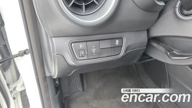 Kia K3 2023 — photo 16