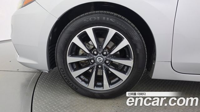 Nissan Altima 2017 — photo 5