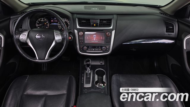 Nissan Altima 2017 — photo 10