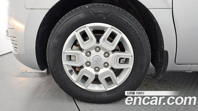 Hyundai Staria 2023 — photo 5