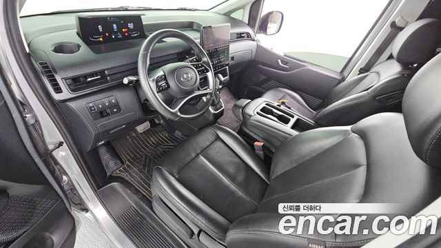 Hyundai Staria 2023 — photo 10