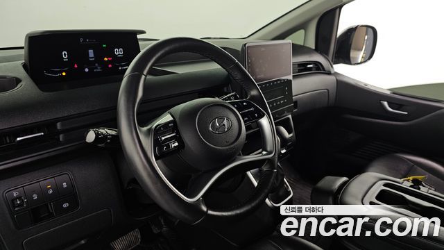 Hyundai Staria 2023 — photo 17