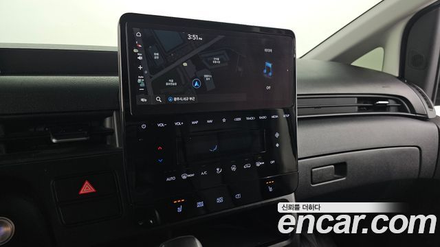 Hyundai Staria 2023 — photo 18