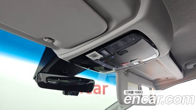 Hyundai Staria 2023 — photo 26
