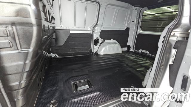 Hyundai Staria 2023 — photo 28