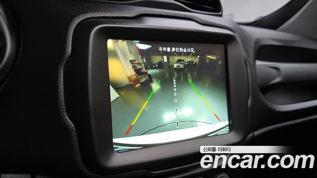 Jeep Renegade 2020 — photo 21
