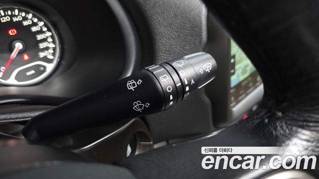 Jeep Renegade 2020 — photo 30