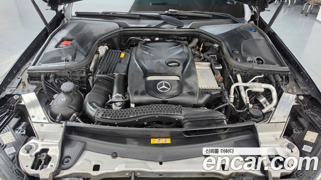 Mercedes-Benz E-Class 2021 — photo 6