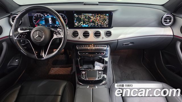 Mercedes-Benz E-Class 2021 — photo 7