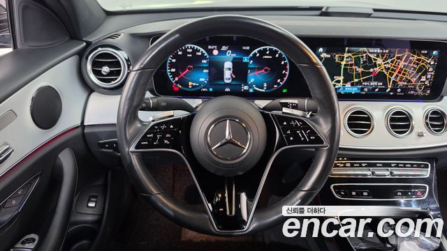 Mercedes-Benz E-Class 2021 — photo 13