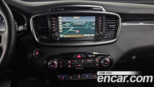 Kia Sorento 2016 — photo 19