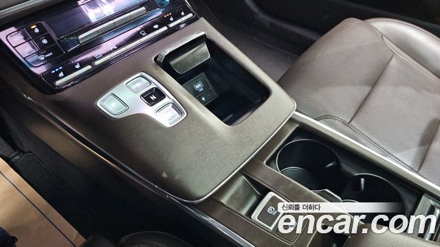 Hyundai Grandeur 2022 — photo 9