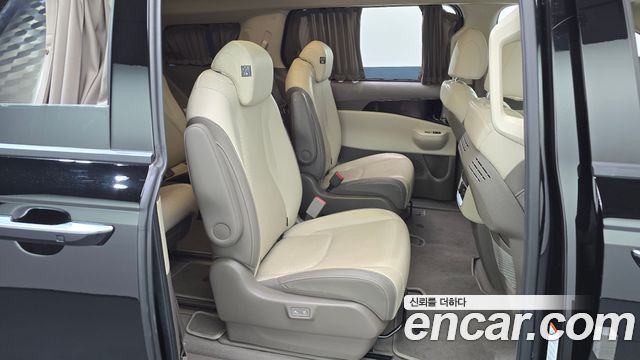 Kia Canival 2025 — photo 17