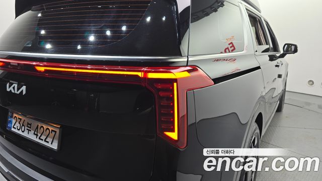 Kia Canival 2025 — photo 9