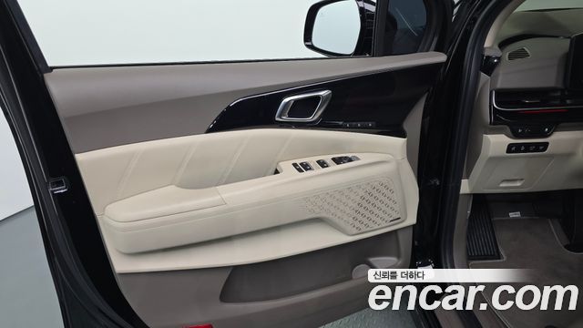 Kia Canival 2025 — photo 14