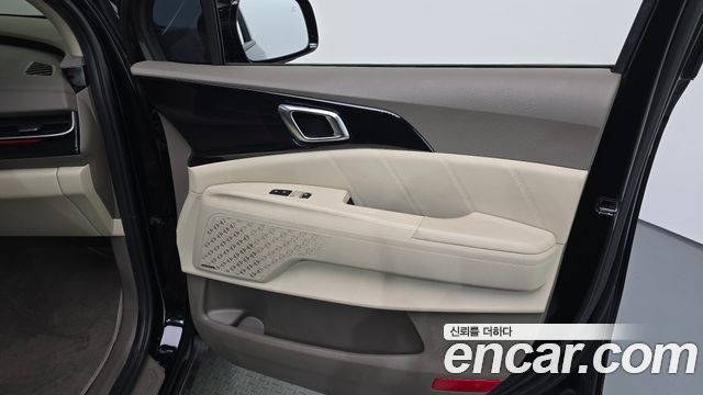 Kia Canival 2025 — photo 15
