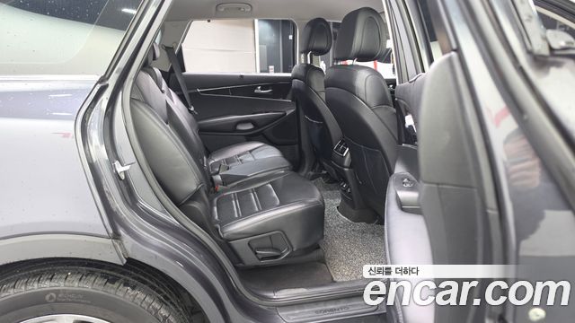Kia Sorento 2015 — photo 18