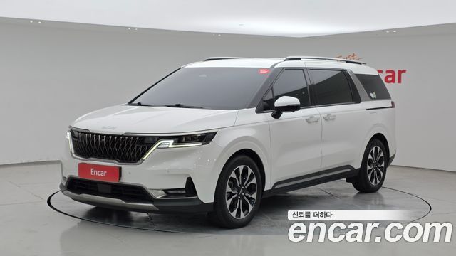 Kia Canival 2023 — photo 1