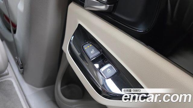 Kia Canival 2023 — photo 19
