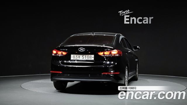 Hyundai AVANTE 2018 — photo 4