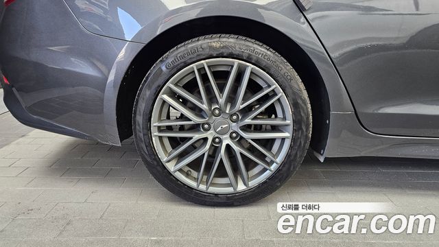 Genesis G70 2018 — photo 5