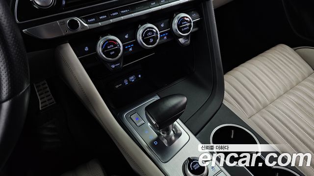 Genesis G70 2018 — photo 12